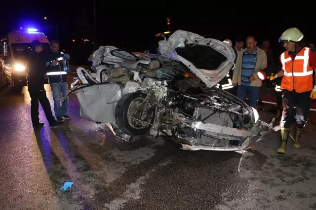 Isparta'da trafik kazası: 4 yaralı Isparta'da trafik kazası: 4 yaralı