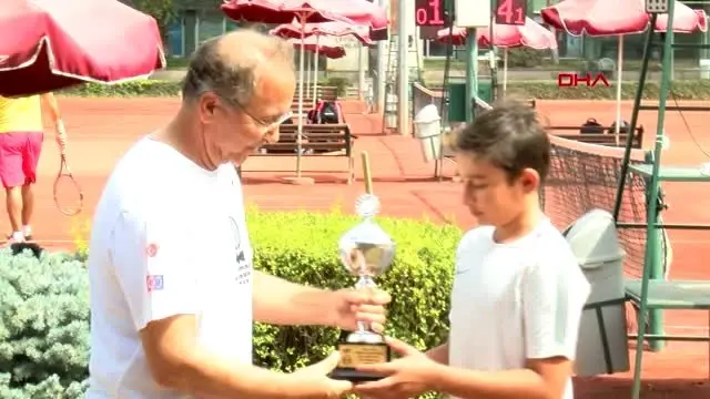 Spor teb 12 yaş kızlar ve erkekler türkiye tenis şampiyonası sona erdi Spor teb 12 yaş kızlar ve erkekler türkiye tenis şampiyonası sona erdi