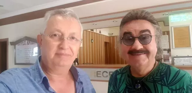 THM sanatçısı Seyit Al, tatil için Didim'i tercih etti