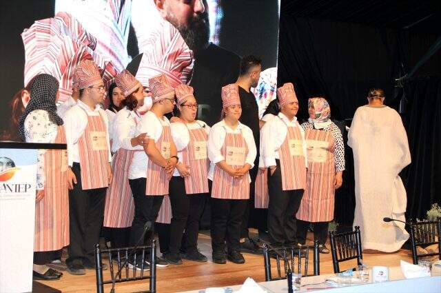 Uluslararası Gaziantep Gastronomi Festivali'nde 9 down sendromlu çocuk birincilik için yarıştı