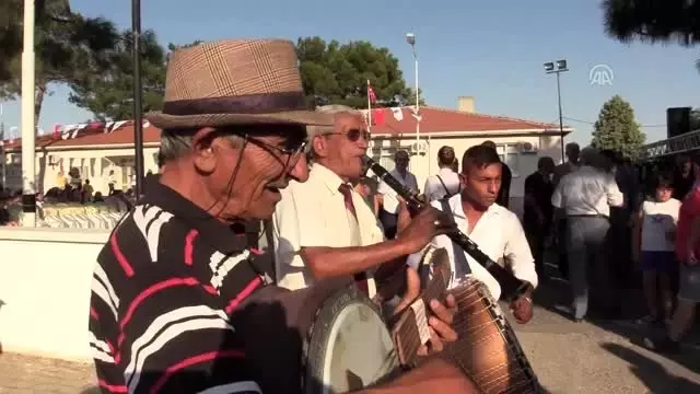 Üzüm bağlarına