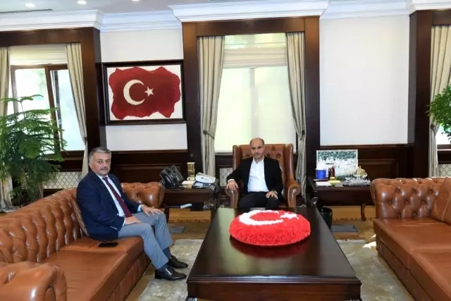 Vali Ersin Yazıcı Emniyet Genel Müdürü Aktaş'ı ziyaret etti