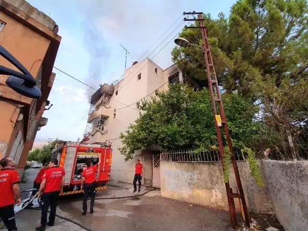 3 kişiyi öldüren eski astsubayın evi iki kez kundaklandı 3 kişiyi öldüren eski astsubayın evi iki kez kundaklandı