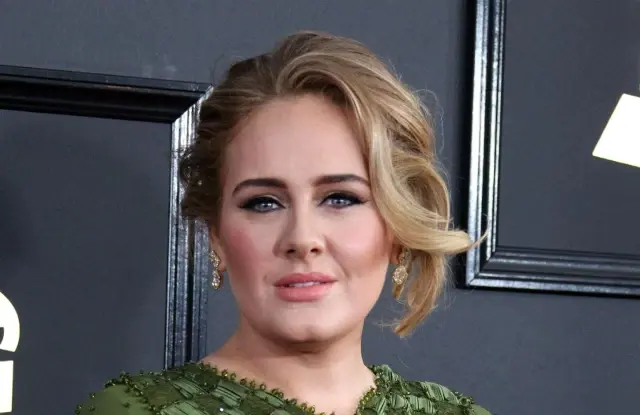 Adele boşanma davası açtı! Adele boşanma davası açtı!