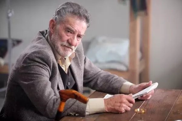 Altın portakal'dan selma güneri ve ahmet mekin'e onur ödülü Altın portakal'dan selma güneri ve ahmet mekin'e onur ödülü