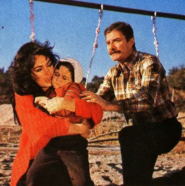 Altın portakal'dan selma güneri ve ahmet mekin'e onur ödülü Altın portakal'dan selma güneri ve ahmet mekin'e onur ödülü