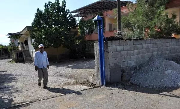 Bahçe duvarında tarihi keşif Bahçe duvarında tarihi keşif