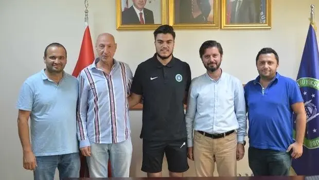 Bursa Büyükşehir Belediyespor'da imza töreni