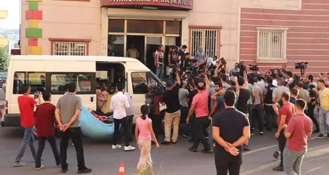 HDP il binasında battaniye gerginliÄi: Siyasi parti içerisinde battaniyenin ne iÅi var?