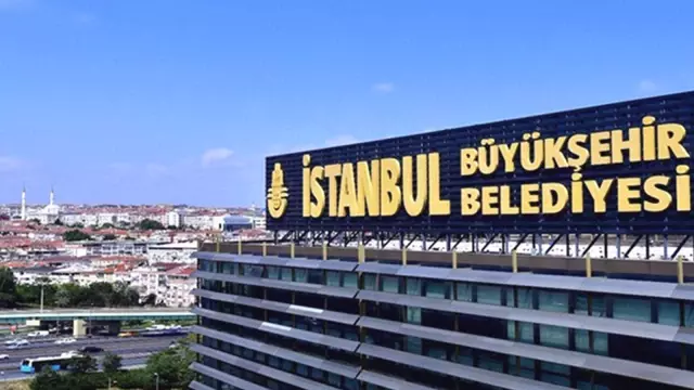 İstanbul'da iki gecede 50 bin kişi metro kullandı