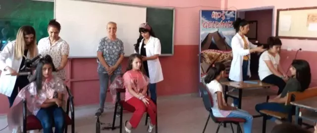 İzmirli ev hanımları köy çocukları için yollara düştü İzmirli ev hanımları köy çocukları için yollara düştü
