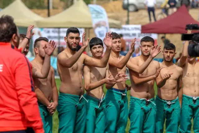 Karapürçek'te Başpehlivan Orhan Okulu Karapürçek'te Başpehlivan Orhan Okulu