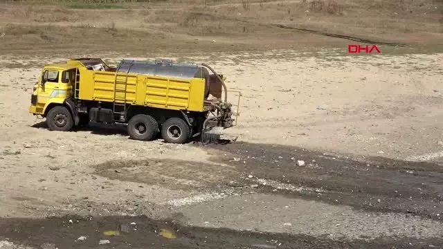 Kırklareli balıkların öldüğü oruçlu göleti'ne tankerle su taşınıyor