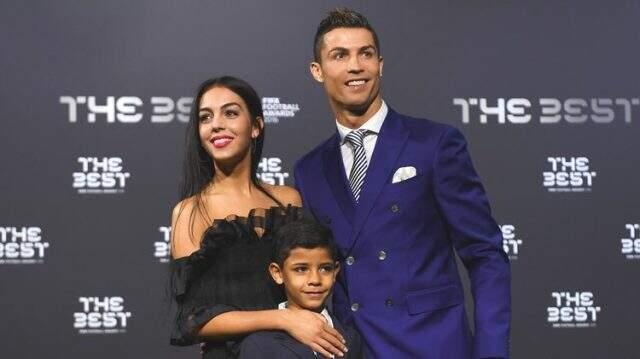 Ronaldo gözyaşlarına boğuldu