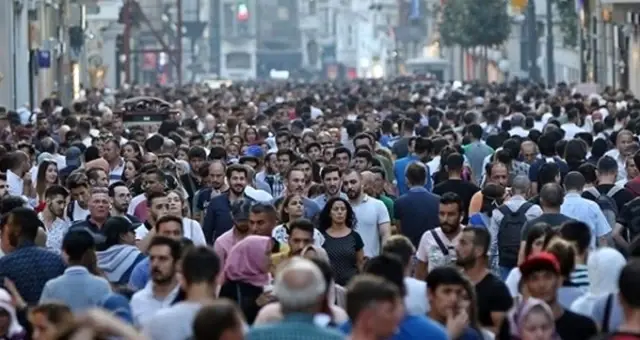 Haziran'da işsiz sayısı 938 bin kişi arttı