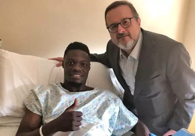 Trabzonspor'da Ekuban 2 ay sonra sahalara dönecek Trabzonspor'da Ekuban 2 ay sonra sahalara dönecek
