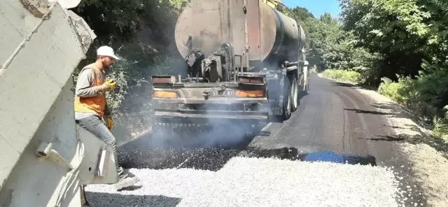 Türkeli'nin köylerinde asfalt çalışmaları sürüyor Türkeli'nin köylerinde asfalt çalışmaları sürüyor