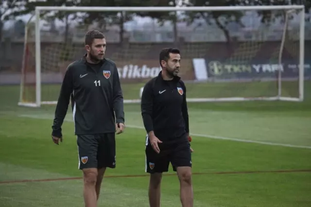 Artem Kravets çalışmalara başladı Artem Kravets çalışmalara başladı