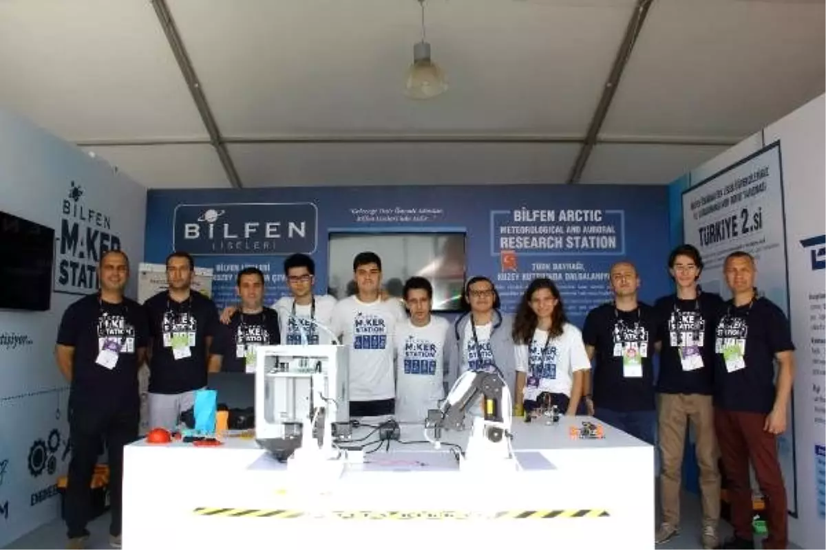 Bilfen öğrencileri projelerini teknofest'te tanıtıyor