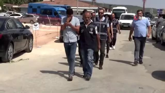 Çalıntı araç parçalanmış halde bulundu Çalıntı araç parçalanmış halde bulundu