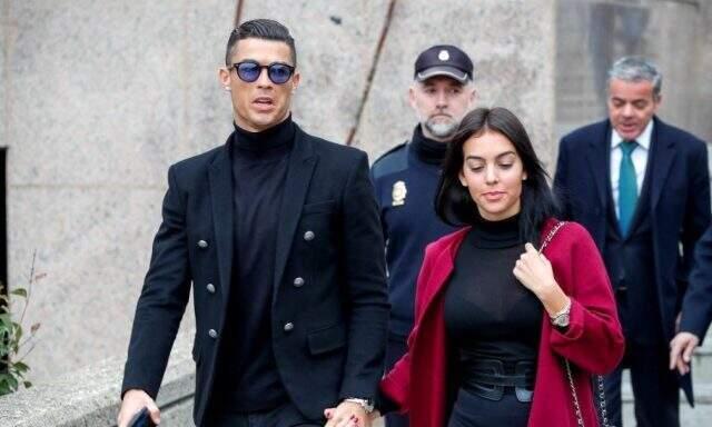 Cristiano Ronaldo'dan evlilik sinyali