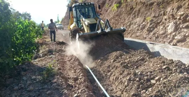 Çukurca Belediyesinden içme suyu çalışması Çukurca Belediyesinden içme suyu çalışması