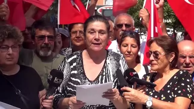 Diyarbakır'daki annelere destek verip, HDP'nin kapatılması için imza kampanyası başlattılar Diyarbakır'daki annelere destek verip, HDP'nin kapatılması için imza kampanyası başlattılar