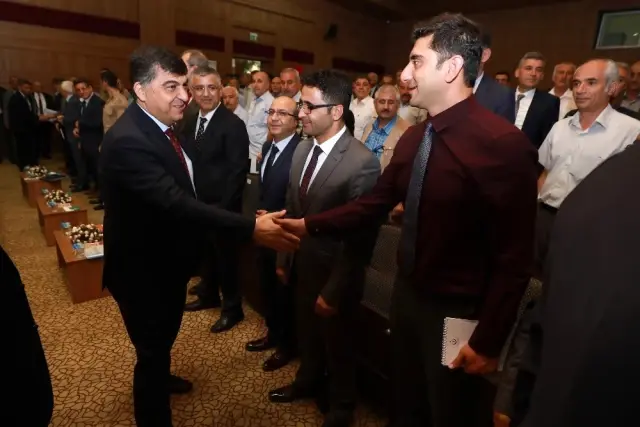 Fadıloğlu ile Kalaylı, muhtarla istişare toplantısında buluştu Fadıloğlu ile Kalaylı, muhtarla istişare toplantısında buluştu