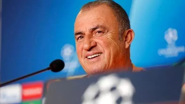 Fatih Terim ve Donk basın toplantısı düzenliyor (CANLI)
