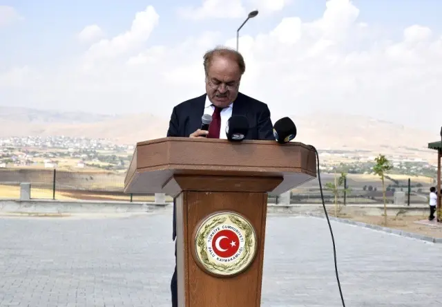 Hayırsever iş adamının yaptırdığı okul törenle açıldı