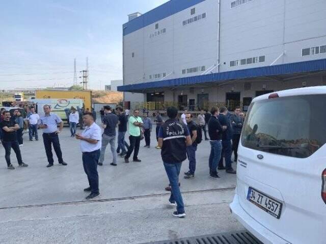İstanbul Tuzla'da 'şüpheli toz' alarmı: 2 kişi hastaneye kaldırıldı