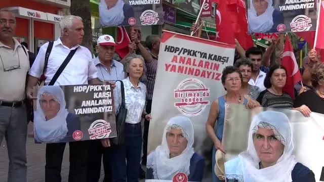 Mersin diyarbakır'da eylem yapan ailelere mersin'den destek Mersin diyarbakır'da eylem yapan ailelere mersin'den destek