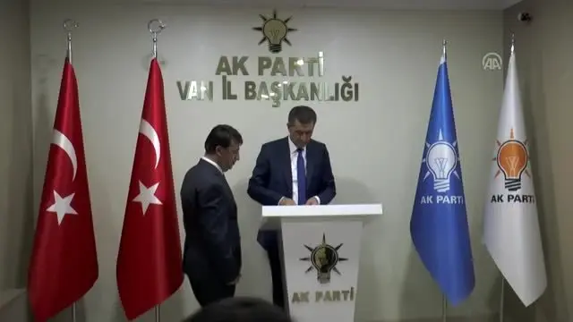 Milli Eğitim Bakanı Ziya Selçuk Van'da