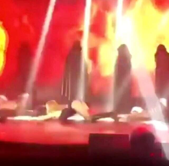 Putin'in manevi kızı Ksenia Sobchak, kendi düğününde striptiz yaptı