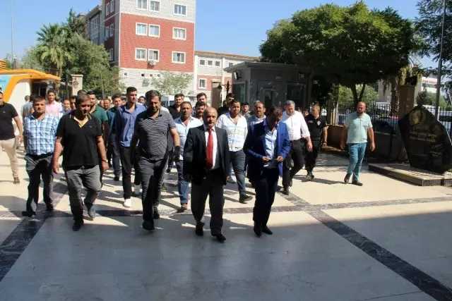 Şanlıurfa'da cinayetten aranan vekil ağabeyi teslim oldu Şanlıurfa'da cinayetten aranan vekil ağabeyi teslim oldu