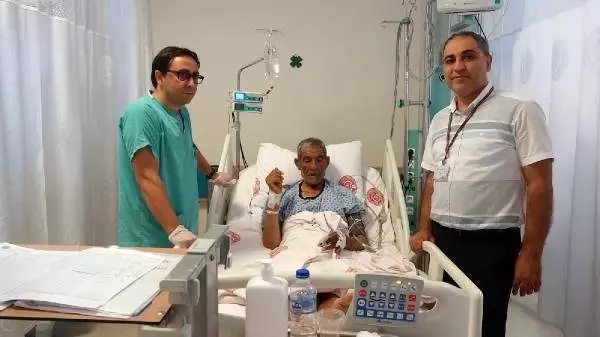 Şanlıurfa'da ilk kez yapılan operasyonla sağlığına kavuştu Şanlıurfa'da ilk kez yapılan operasyonla sağlığına kavuştu