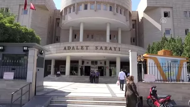 Suruç'taki AK Parti'lilere saldırı Suruç'taki AK Parti'lilere saldırı