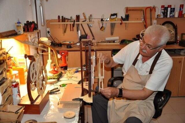Tamir için getirilen İsviçre modeli saat hayatını değiştirdi