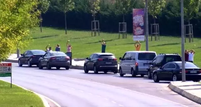 TEKNOFEST'te gösteri yapan SoloTürk, trafiği durma noktasına getirdi