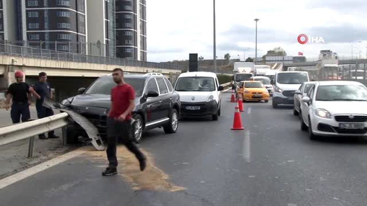 LPG takılı bir cip bariyerlere saplandı, itfaiye başında bekledi