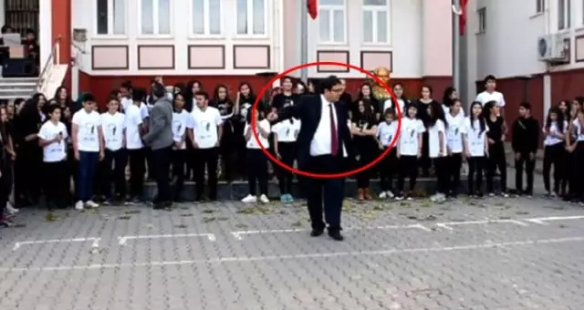 10 Kasım'da göbek atan müdür, eski okuluna geri döndü