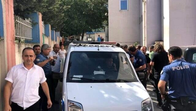 18 yaşındaki genç dişi uyuşmadığı için doktoru bıçakladı