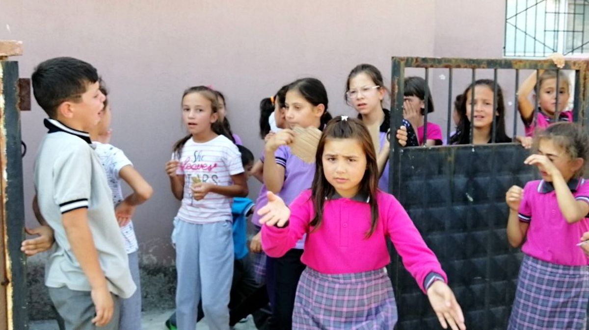 50'den fazla öğrenci hastaneye kaldırıldı