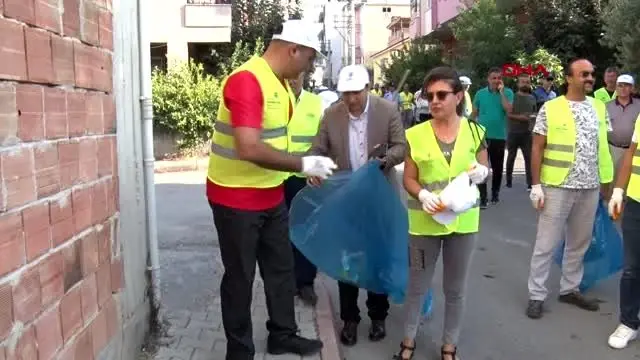 Başkan çevre temizliği yaptı, sağlık için yürüdü Başkan çevre temizliği yaptı, sağlık için yürüdü