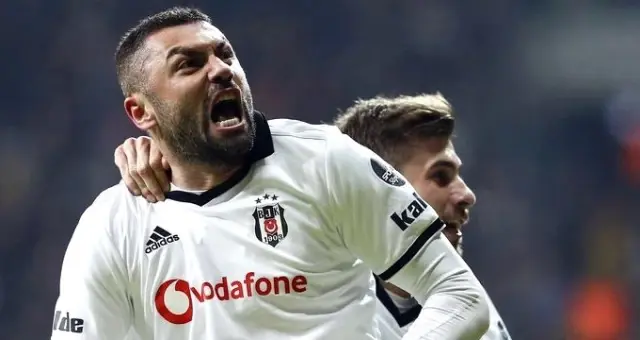 Beşiktaş'ta Burak Yılmaz şoku! Slovan Bratislava kadrosuna alınmadı Beşiktaş'ta Burak Yılmaz şoku! Slovan Bratislava kadrosuna alınmadı