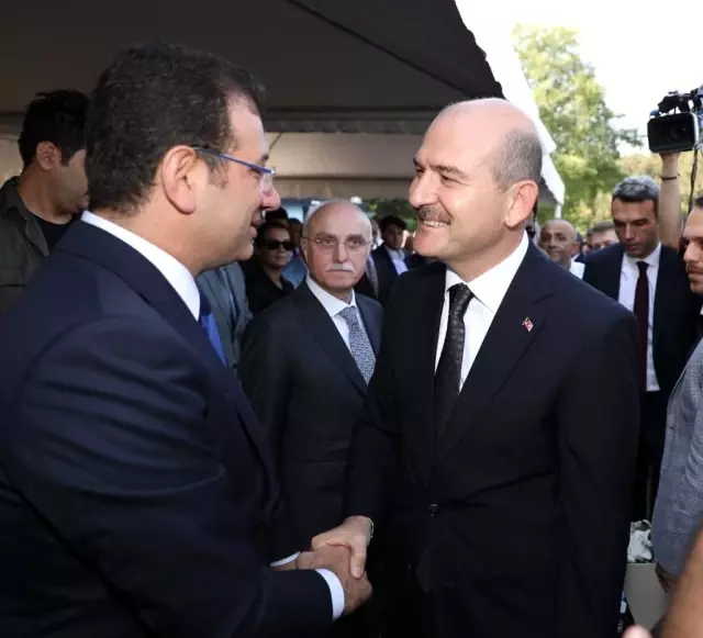 Ekrem İmamoğlu, Bakan Soylu ile aralarında geçen diyaloğu anlattı Ekrem İmamoğlu, Bakan Soylu ile aralarında geçen diyaloğu anlattı