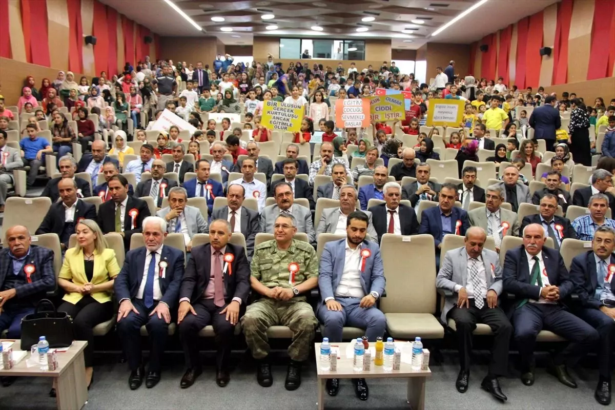 Elazığ'da İlköğretim Haftası