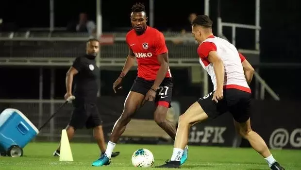 Gazişehir Gaziantep'te Çaykur Rizespor maçı hazırlıkları sürüyor