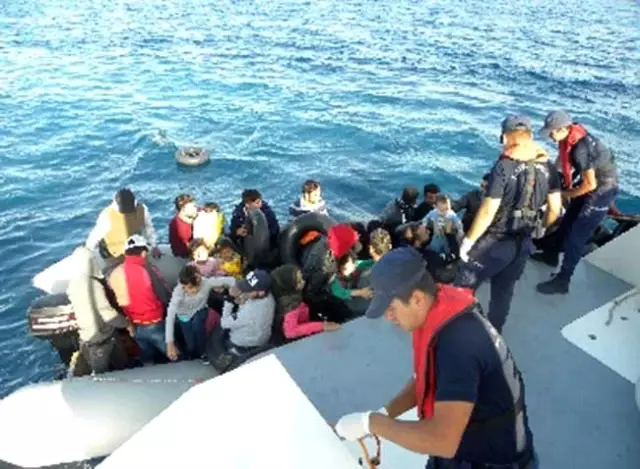 İzmir'de 196 kaçak göçmen yakalandı