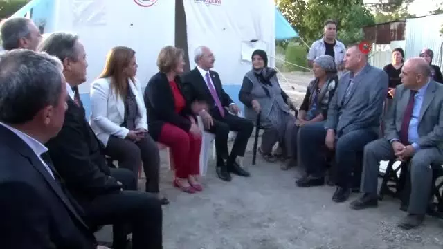 Kılıçdaroğlu, depremzedeleri ziyaret etti